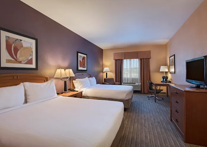 Holiday Inn Express & Suites Cedar Park